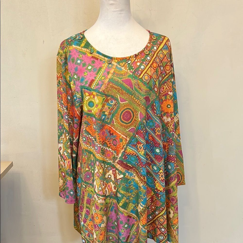 Multiples vibrant multicolored patterned long sleeve tunic Size XL EUC